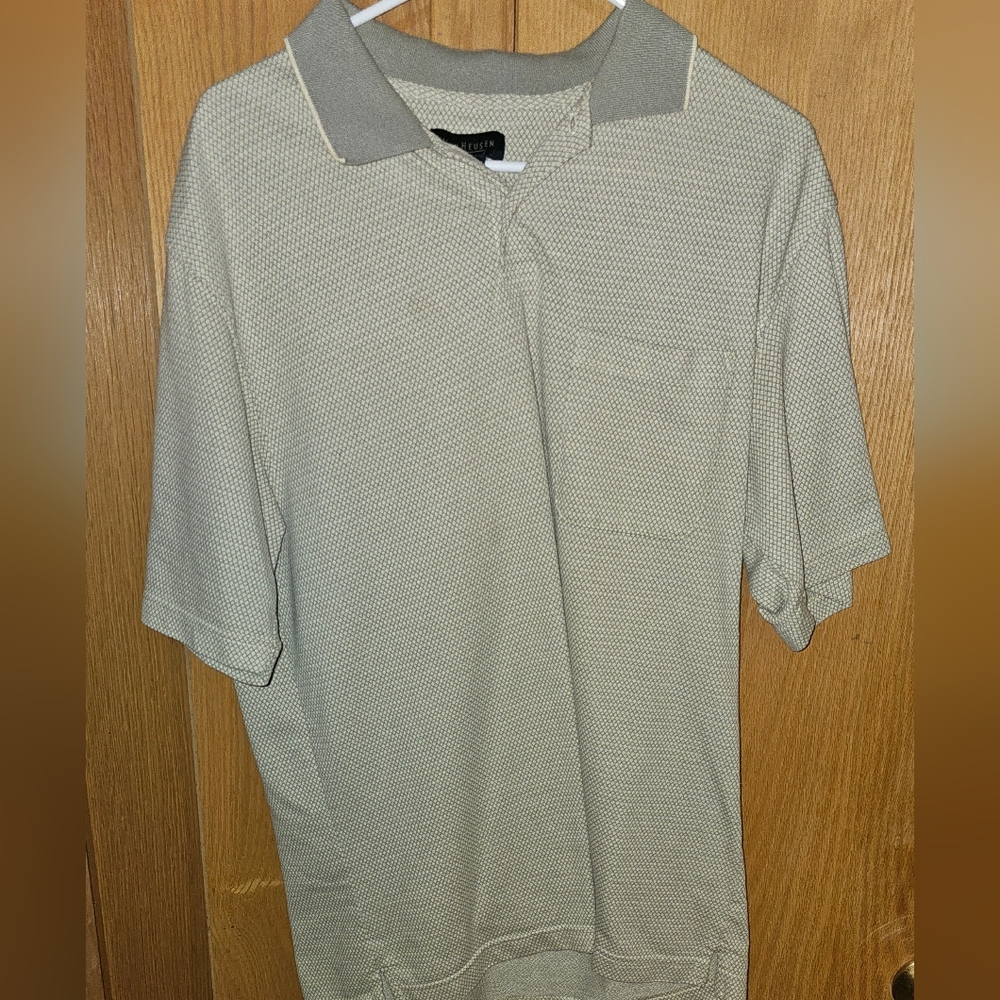 Van Heusen polo
